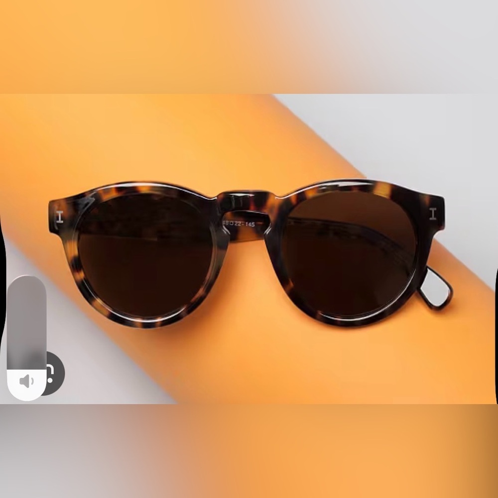 Illesteva Leonard Tortoiseshell Round Frame Sunglasses - Brown